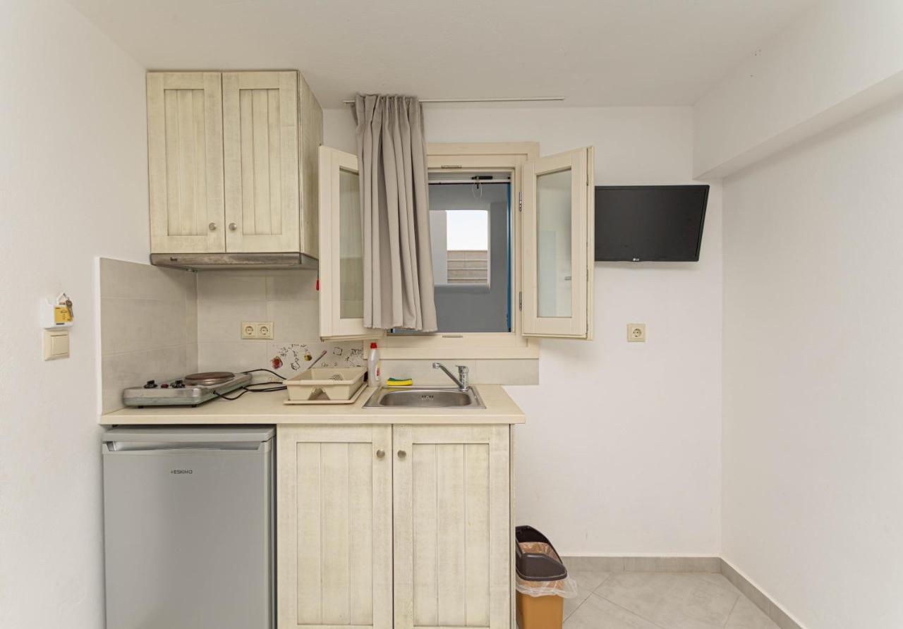 Kallithea Hotel Agia Anna  Extérieur photo