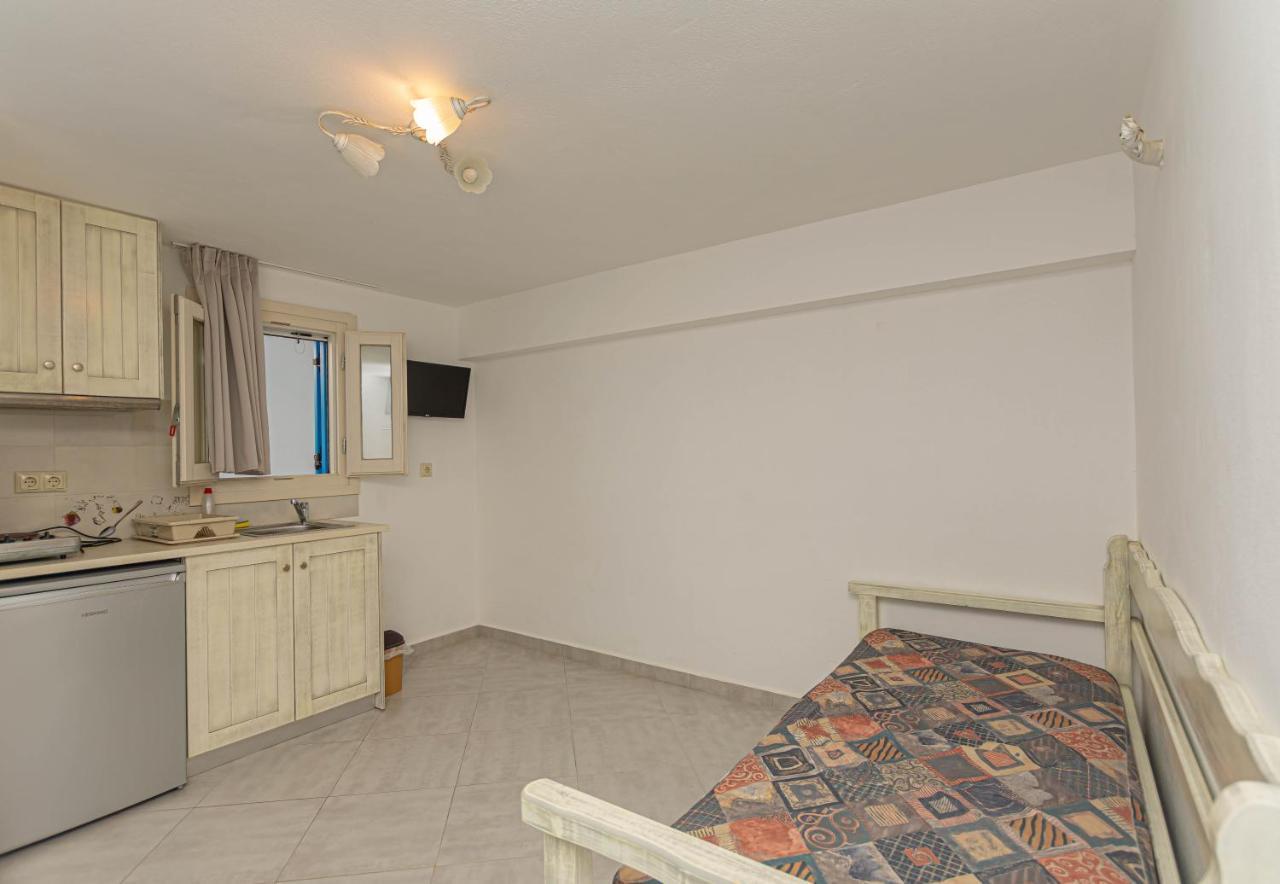 Kallithea Hotel Agia Anna  Extérieur photo